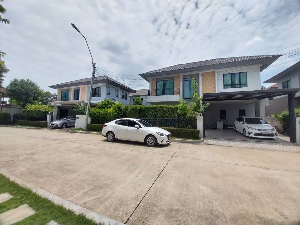 For SaleHouseNawamin, Ramindra : #Single house for sale, Life Bangkok Boulevard Project, Ramintra 65 - 4 bedrooms, 3 bathrooms, 1 kitchen, area 60 sq m, selling price 7,800,000 baht, built-in furniture.