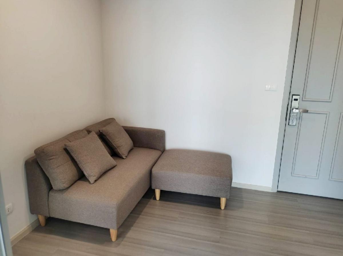 For SaleCondoPinklao, Charansanitwong : The Parkland Charan - Pinklao Condo for Sale : 1 bedroom for 30 sqm. on 19th floor City View C building. With closed kitchen , fully furnished and electrical appliances.Next to MRT Bangyikhan​.Sale only for 3.1 MB. Discount from 3.2 MB.