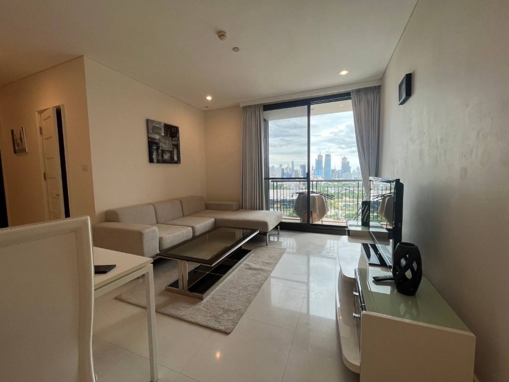 For RentCondoSukhumvit, Asoke, Thonglor : Pet Friendly 🐱🐶 RENT @BTS Asoke / RENT 📣 - 2 Bed 2 Bath - Size 81 Sqm - Rental Price 55,000 THB