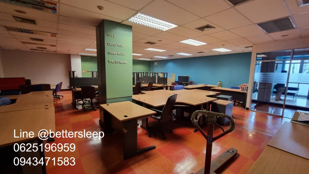 For RentOfficeSukhumvit, Asoke, Thonglor : Shop for rent Phrom Phong Office for rent, 600 baht per sq m. Can open an office, clinic, spa, school.