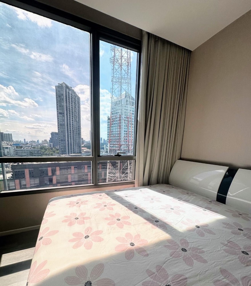 For RentCondoOnnut, Udomsuk : ★The Room Sukhumvit 62★ 34 sq m., 10th floor (1 bedrooms), ★Only 30 m. to BTS Punnawithi Station★ Quiet environment ★ Complete electrical appliances