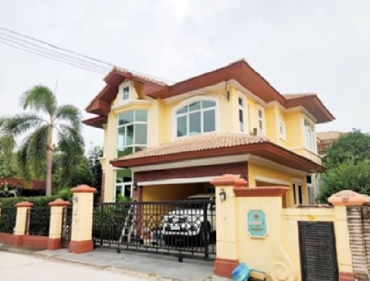 For RentHousePathum Thani,Rangsit, Thammasat : For Rent, 2-storey detached house, large house, 118 square wah, Phatsar Village 4, on the main road, Rangsit-Nakhon Nayok, Khlong 3, beautiful house, newly renovated, 5 air conditioners, fully furnished, for living only, small pets allowed