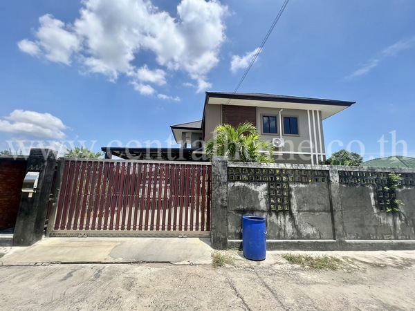 For SaleHouseNakhon Pathom : Single house, modern style, Nakhon Pathom, with furniture.