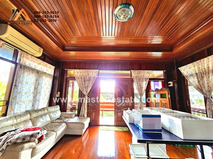 For SaleHouseAng Thong : Modern Thai teak house, handicraft, golden teak floor, 12" pillars, 8 m long. Rosewood, rosewood, teak, valuable wood, area 389.5 sq m., on Asia Road, only 200 m into the alley, Ang Thong Province