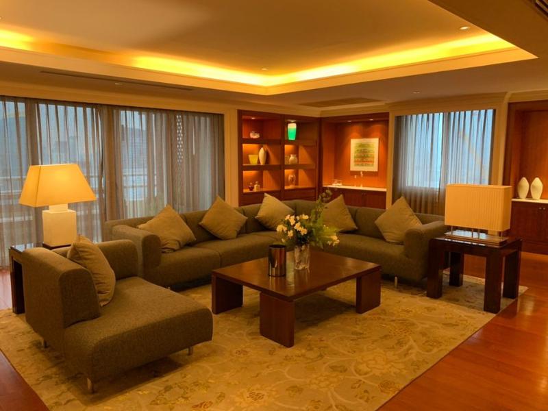 For SaleCondoSukhumvit, Asoke, Thonglor : Condo For Sale Las Colinas 4 Bedroom 6 Bathroom 700 sqm