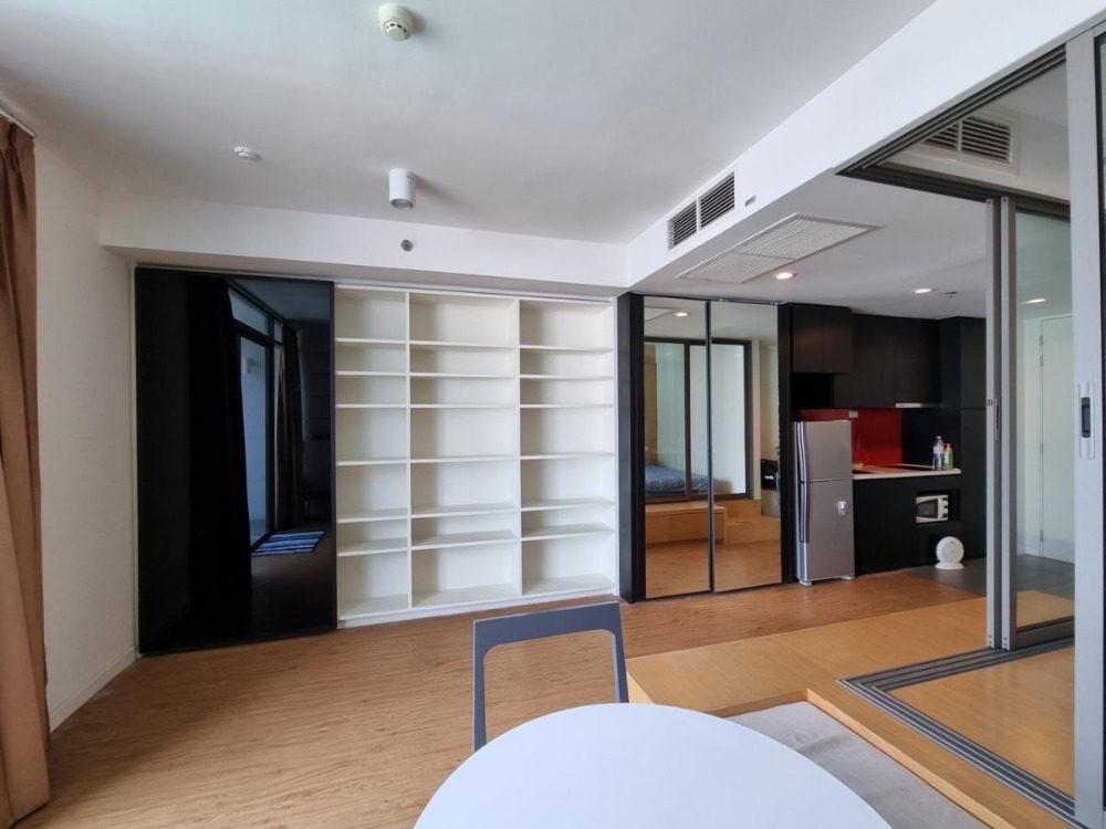 For SaleCondoSilom, Saladaeng, Bangrak : For Sale Condo , Siamese Surawong , MRT-Sam Yan , Si Phraya , Bang Rak , Bangkok ,  CX-109444