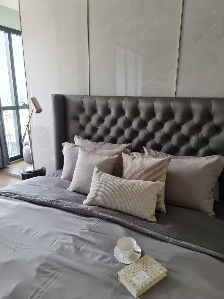 For RentCondoSiam Paragon ,Chulalongkorn,Samyan : 1 bedroom, 1 bathroom, 36 sqm., 55th floor, city view, 30,000 baht/month @ Ashton Chula - Silom MRT samyan, BTS Saladang, MRT Silom, Lumphini Park