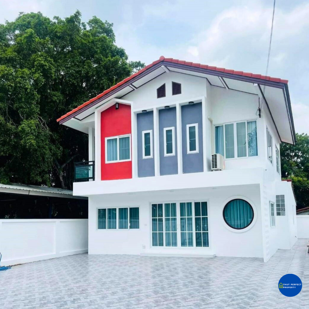 For SaleHouseNawamin, Ramindra : For sale, 2-story detached house, Wongsakorn Village 4, Soi Hathairat 30, completely renovated, very beautiful, excellent quality materials, area 66.2 sq m., 3 bedrooms, 4 bathrooms, convenient transportation. There are many routes to enter and exit. Kanc