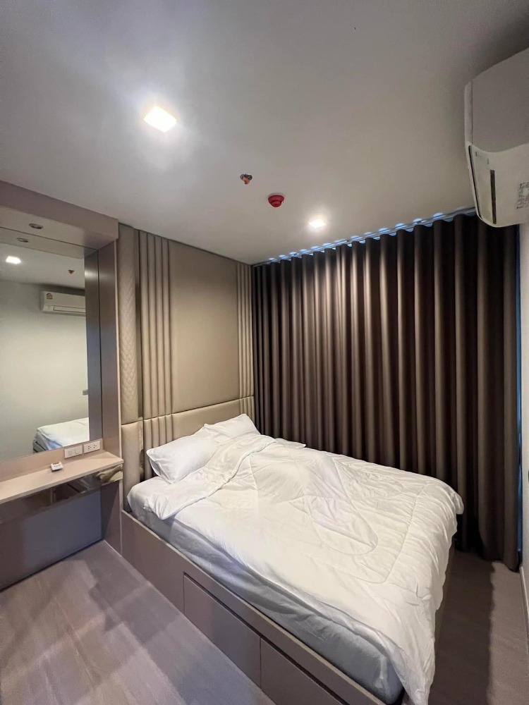 For RentCondoRama9, Petchburi, RCA : @Life Asoke Hype: 1 bedroom 36 sqm., 20th floor, city view,The circle running garden ,Athletic sky atrium, L-shape sky pool ,Super great location. MRT rama9 - 300m.