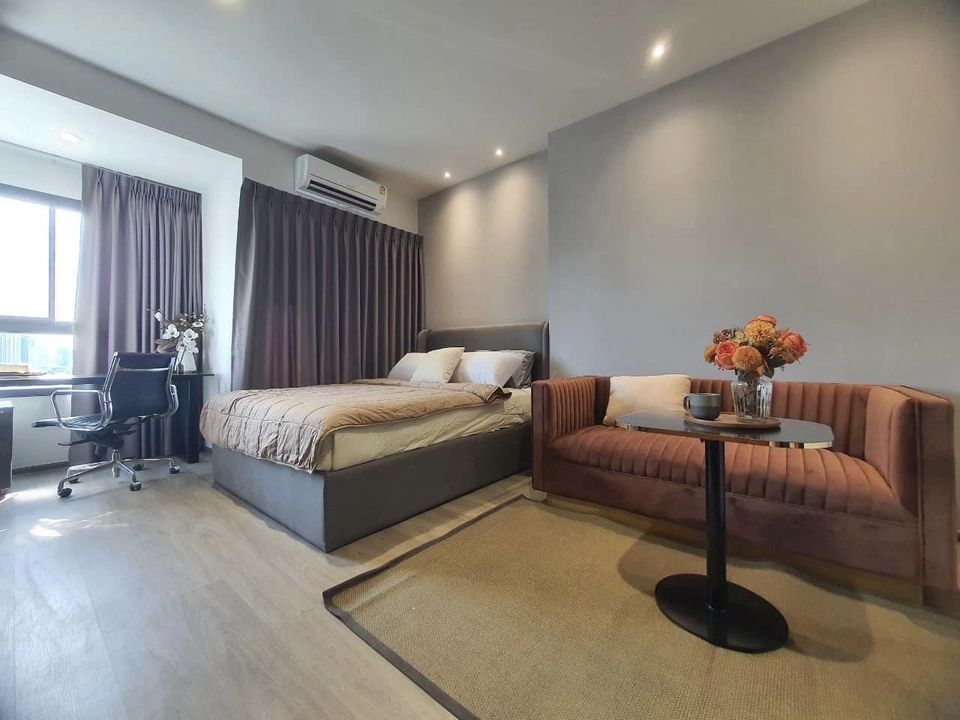 For RentCondoSiam Paragon ,Chulalongkorn,Samyan : Urgent rent, Condo IDEO Chula - Samyan, 1 Bed room, city view, fully furnished, ready to move in.