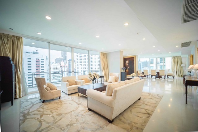 For SaleCondoSukhumvit, Asoke, Thonglor : Royce Private Residences Bangkok Condo for sale near BTS Asok