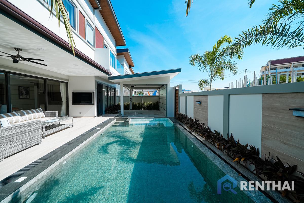 For SaleHousePattaya, Bangsaen, Chonburi : Pool Villa in the Heart of Pattaya City from a Reputable Developer for Sale!