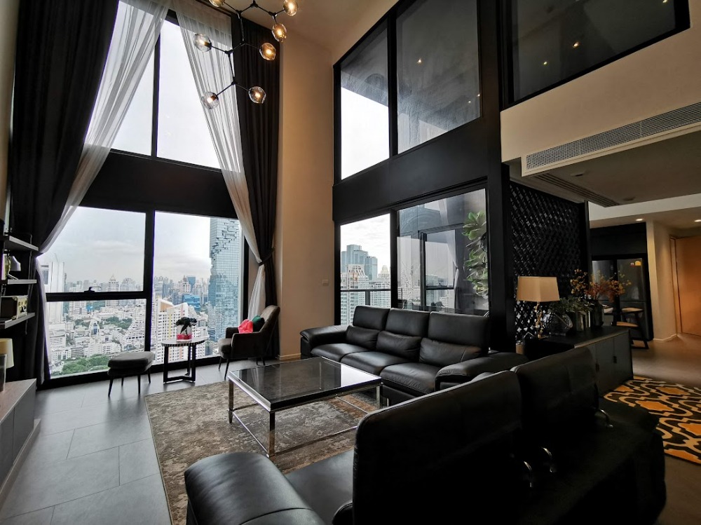 ให้เช่าคอนโดสีลม ศาลาแดง บางรัก : Duplex 2 Bedroom Modern Style on High Floor AT The Lofts Silom