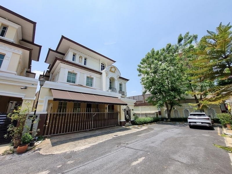 ให้เช่าทาวน์โฮมพระราม 3 สาธุประดิษฐ์ : For Rent Bangkok Single House Baan Klang Krung Grand Vienna Rama 3 Rama 3 Yannawa BRE19944