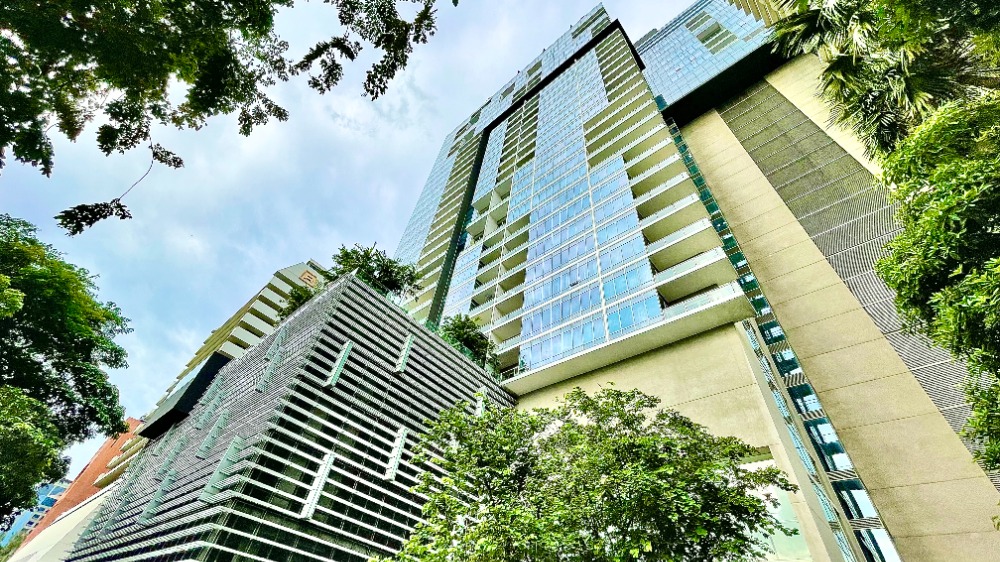 For SaleCondoWitthayu, Chidlom, Langsuan, Ploenchit : Condo for sale 185 Ratchadamri, next to the main road, only 400 m. BTS Ratchadamri, 110.78 sq m.