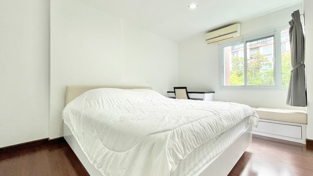 For SaleCondoOnnut, Udomsuk : The Next Garden Mix Sukhumvit 52, size 58.4 sq m., 3rd floor, has 2 bedrooms.