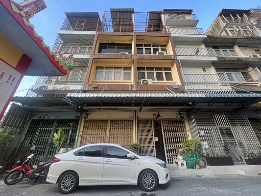 For SaleOfficeKhlongtoei, Kluaynamthai : Shophouse, Rama 4, area 18 sq m., 2 units, 4 and a half floors, near MRT Sam Yan.