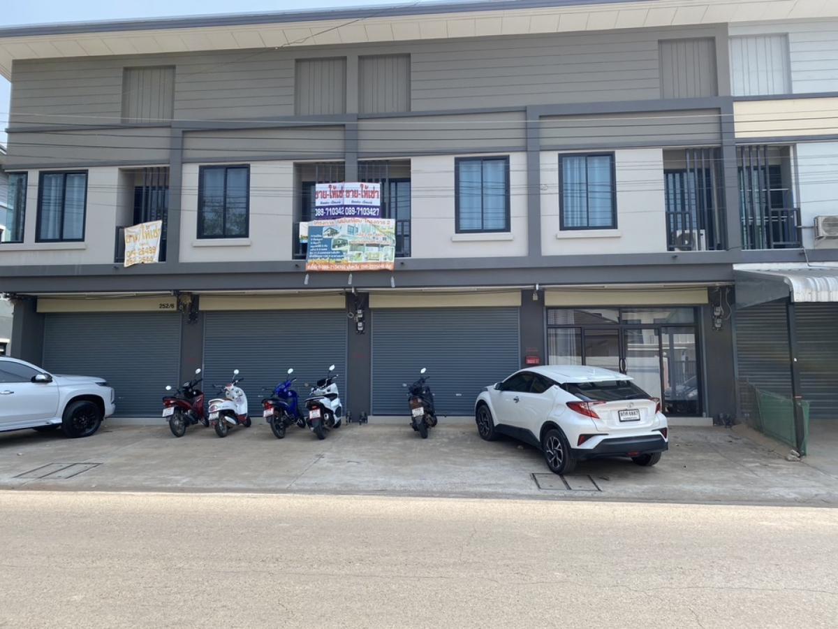 For RentShop HouseKhon Kaen : 🏢📍For RENT Urgent! ✦ 2 -story commercial building, Ban Jod, Khon Kaen Mueang ✦ ⚡️ Cheap, good location ⚡️ Near the Bypass Road, Bor Chor. 3 #HF1199