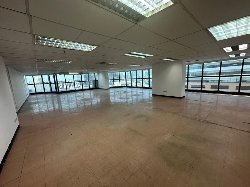 ให้เช่าสำนักงานสุขุมวิท อโศก ทองหล่อ : For Rent Bangkok Office Sukhumvit BTS Ekkamai Watthana BRE19369