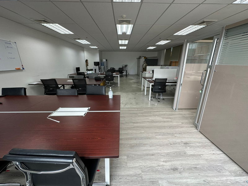 ให้เช่าสำนักงานสุขุมวิท อโศก ทองหล่อ : For Rent Bangkok Office Sukhumvit BTS Thong Lo Watthana BRE19336