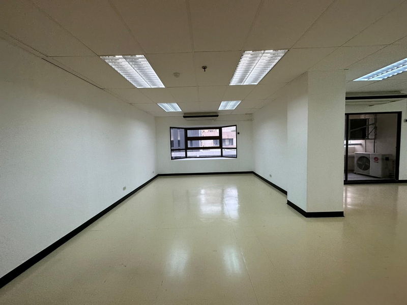 For RentOfficeWitthayu, Chidlom, Langsuan, Ploenchit : For Rent Bangkok Office Langsuan BTS Chit Lom Pathum Wan BRE19351