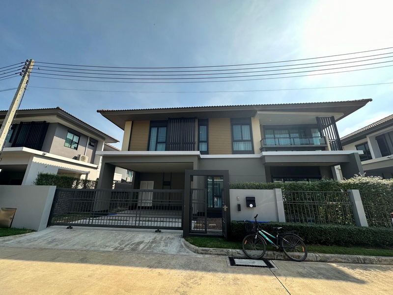 ให้เช่าบ้านปทุมธานี รังสิต ธรรมศาสตร์ : For Sale and Rent Pathum Thani Single House Setthasiri Wongwaen Lamlukka Lam Luk Ka BRE18853