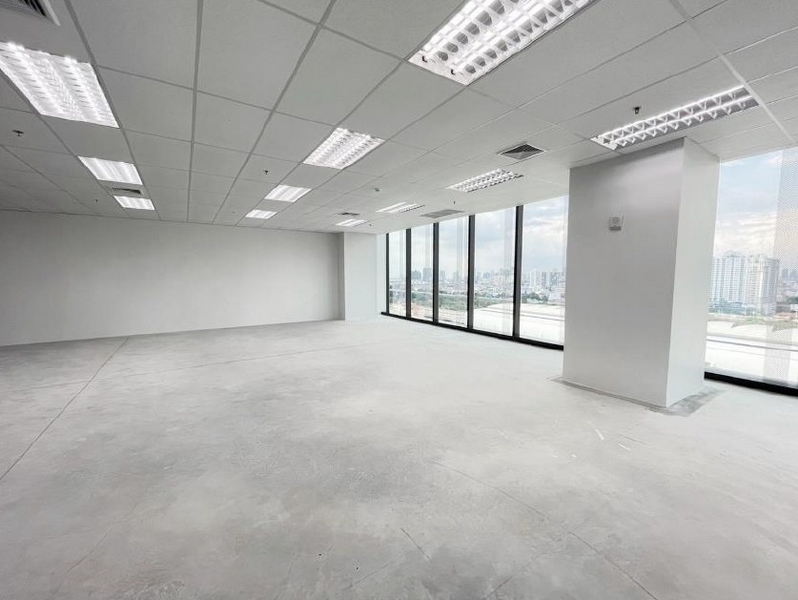 For RentOfficeSukhumvit, Asoke, Thonglor : For Rent Bangkok Office Petchburi BTS Asok MRT Petchburi Rachatewi BRE18912