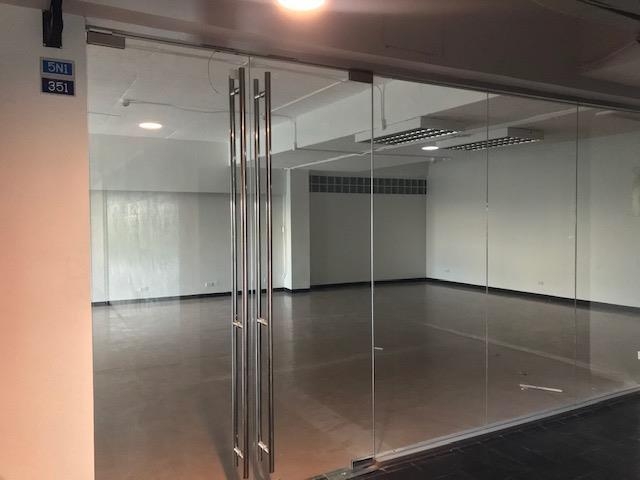 ให้เช่าสำนักงานสุขุมวิท อโศก ทองหล่อ : For Rent Bangkok Office AT Sukhumvit BTS Phrom Phong Watthana BRE18672