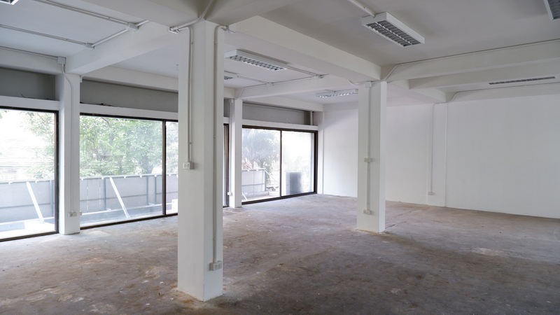 ให้เช่าสำนักงานสุขุมวิท อโศก ทองหล่อ : For Rent Bangkok Office Sukhumvit BTS Ekkamai Watthana BRE18019