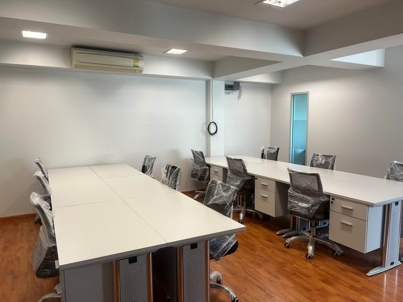 ให้เช่าสำนักงานสุขุมวิท อโศก ทองหล่อ : For Rent Bangkok Office Sukhumvit BTS Thong Lo Watthana BRE17711