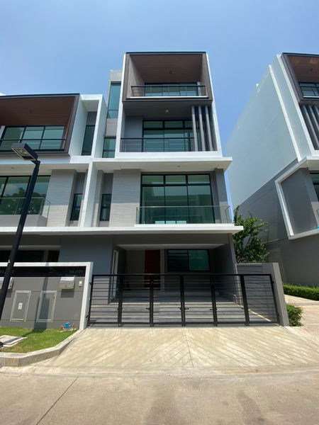 ให้เช่าทาวน์เฮ้าส์/ทาวน์โฮมพัฒนาการ ศรีนครินทร์ : For Rent Bangkok Town House Nirvana Define Srinakarin-Rama 9 Srinakarin - Romklao Saphan Sung BRE17640