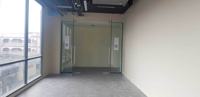 For RentOfficePattanakan, Srinakarin : For Rent Bangkok Office Pattanakarn Suan Luang BRE17582