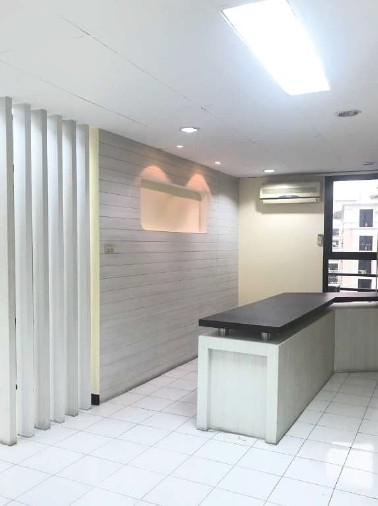 For RentOfficeSathorn, Narathiwat : For Rent Bangkok Office Narathiwas BTS Chong Nonsi Sathorn BRE17480