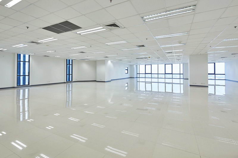 ให้เช่าสำนักงานบางนา แบริ่ง ลาซาล : For Rent Bangkok Office Debaratana Bang Na BRE16989