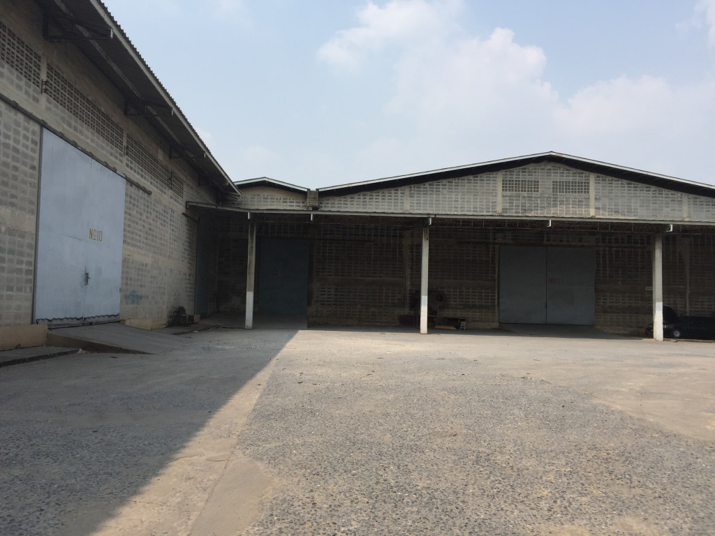 For RentWarehousePathum Thani,Rangsit, Thammasat : For Rent Pathum Thani Warehouse Saphan Nonthanburi - Bang Bua Thong Mueang Pathum Thani BRE10853