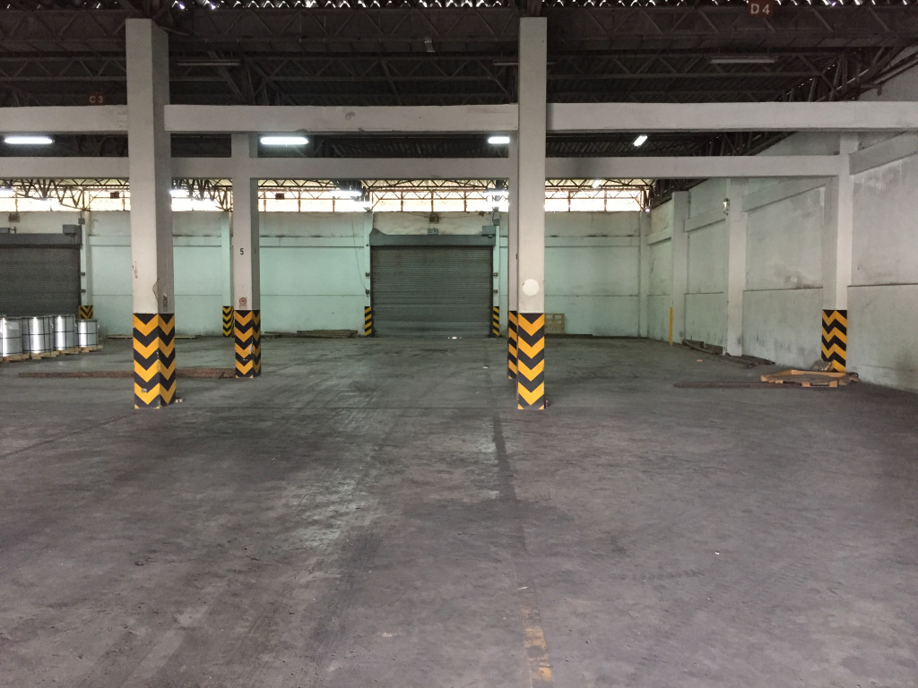 For RentWarehousePathum Thani,Rangsit, Thammasat : For Rent Pathum Thani Warehouse Bang Kadi Mueang Pathum Thani BRE12073