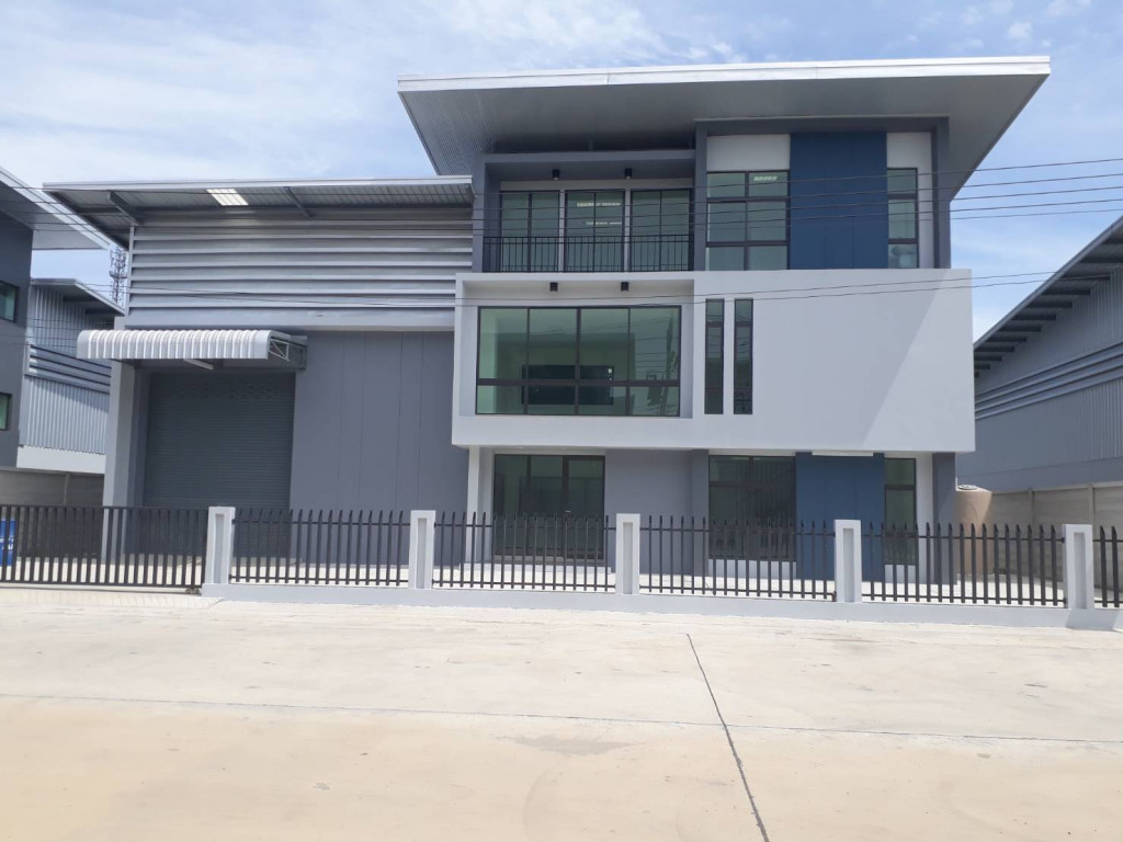 For RentWarehousePathum Thani,Rangsit, Thammasat : For Sale and Rent Pathum Thani Factory Lam Luk Ka BRE12038