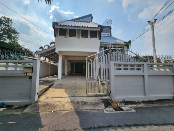 For RentHouseBang Sue, Wong Sawang, Tao Pun : Single house for rent, Wong Sawang - Prachachuen zone, near Big C Wong Sawang, only 4 minutes.