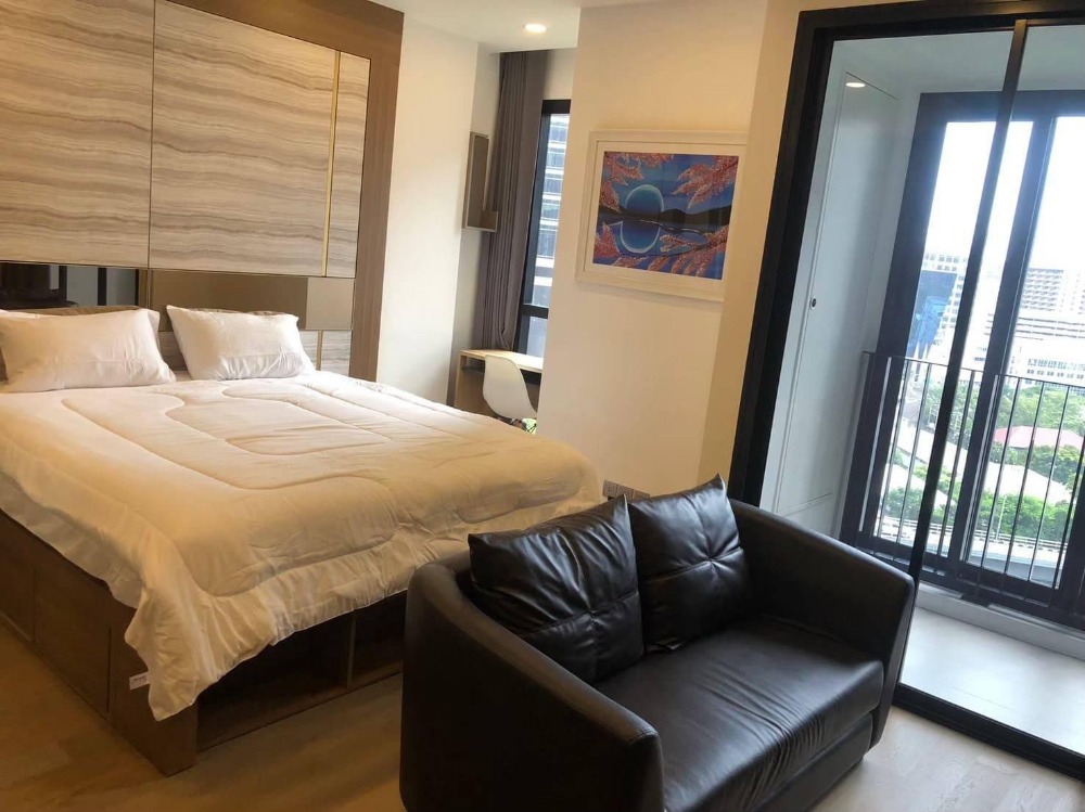 For RentCondoSiam Paragon ,Chulalongkorn,Samyan : ★ Ashton Chula-Silom ★ 34 sq m., 11th floor (1 bedroom, 1 bathroom), ★ near Mrt Samyan and Bts Saladaeng ★ opposite Chamchuri Square ★ many amenities ★ Complete electrical appliances