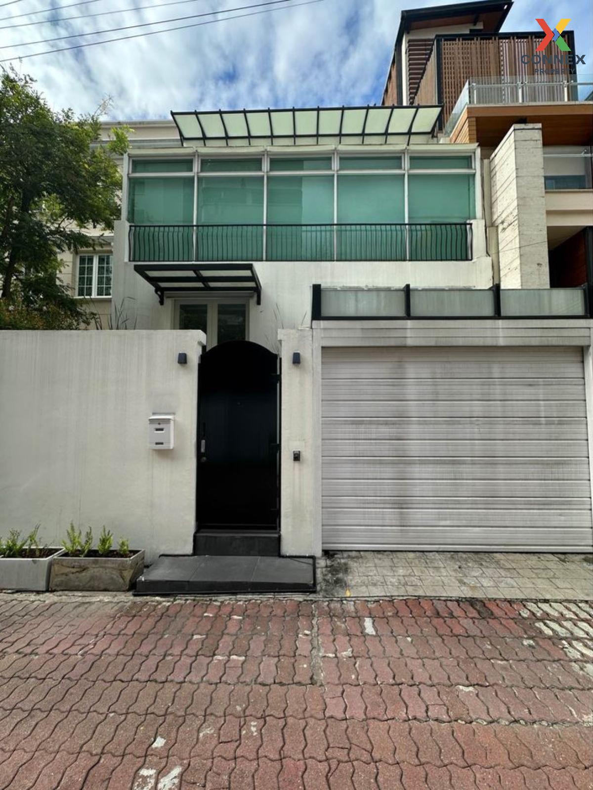 For SaleTownhomeWitthayu, Chidlom, Langsuan, Ploenchit : For Sale townhome, 2 storey, soi  Ruamrudee , Lumpini , Pathum Wan , Bangkok , CX-85473