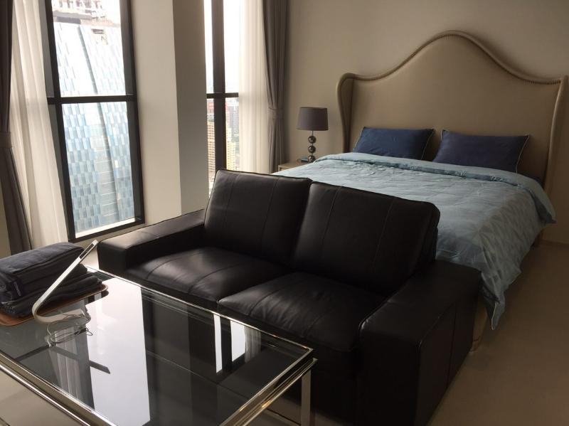 For RentCondoWitthayu, Chidlom, Langsuan, Ploenchit : Condo For Rent Noble Ploenchit 1 Bedroom 1 Bathroom 47.38 sqm