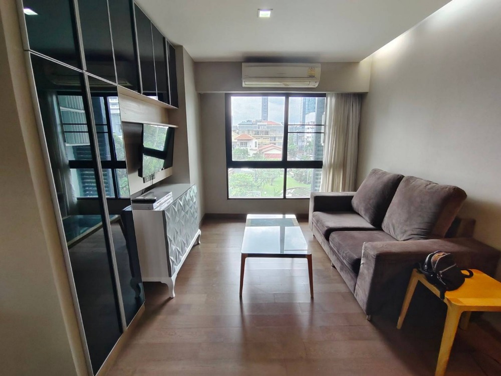 ขายคอนโดสุขุมวิท อโศก ทองหล่อ : ขาย 1 ห้องนอน 45 ตร.ม. Tidy condo Thonglor