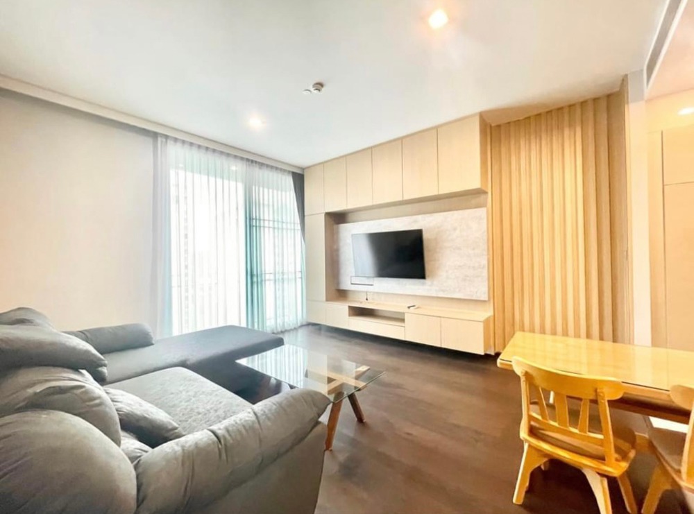 For RentCondoSukhumvit, Asoke, Thonglor : ♢ Modern style ♢15+ floor, 75 sq m. | 2 bedrooms | Near BTS Thonglor 1 minute, Major Cineplex Sukhumvit 2 minutes.