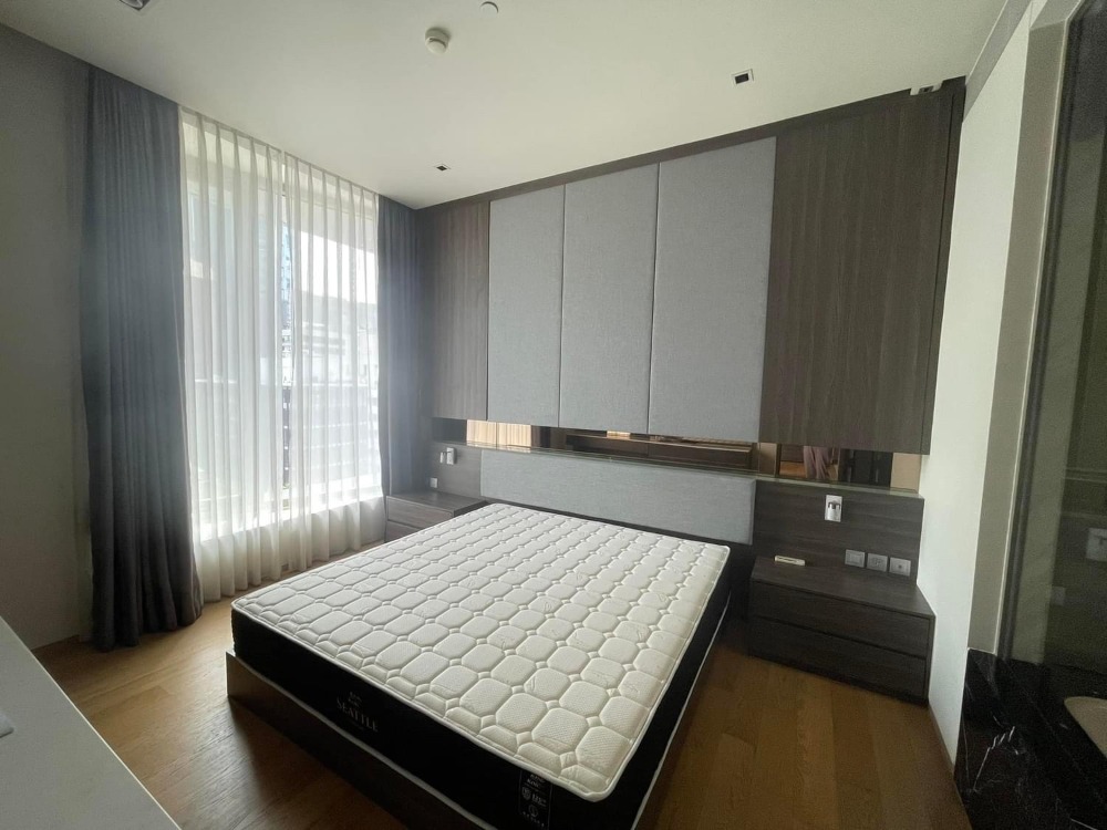 For RentCondoSilom, Saladaeng, Bangrak : ★ Saladaeng one ★ 57 sq m., 6th floor (1 bedroom, 1 bathroom), ★near BTS Saladaeng ★near Lumpini Park and Saint Joseph Convent School★ Many amenities★ Complete electrical appliances