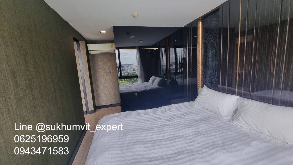 For RentCondoSukhumvit, Asoke, Thonglor : Thonglor for rent, luxury apartment, 1 bedroom, 1 bathroom, area 45 sq m, good price, has a swimming pool, modern style.