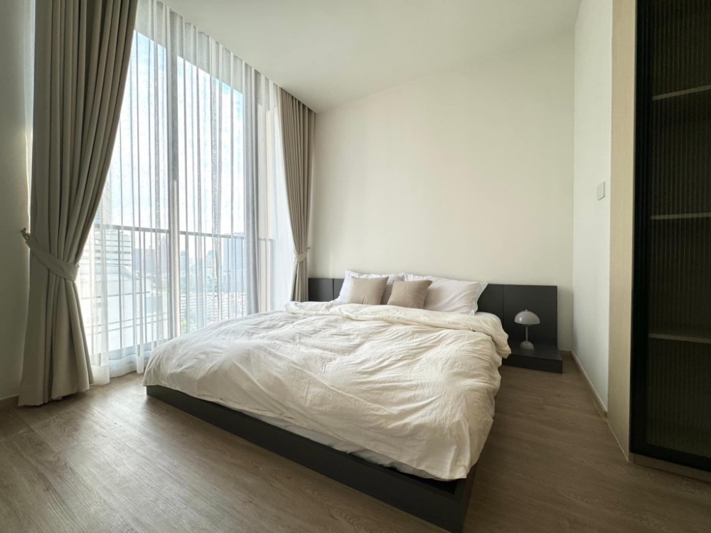 For RentCondoSukhumvit, Asoke, Thonglor : Noble state 39 ★42 sq.m., 16th floor (One bedroom), full electrical appliances,BTSPhrom Phong and the Emporium/EmQuartier shopping malls.