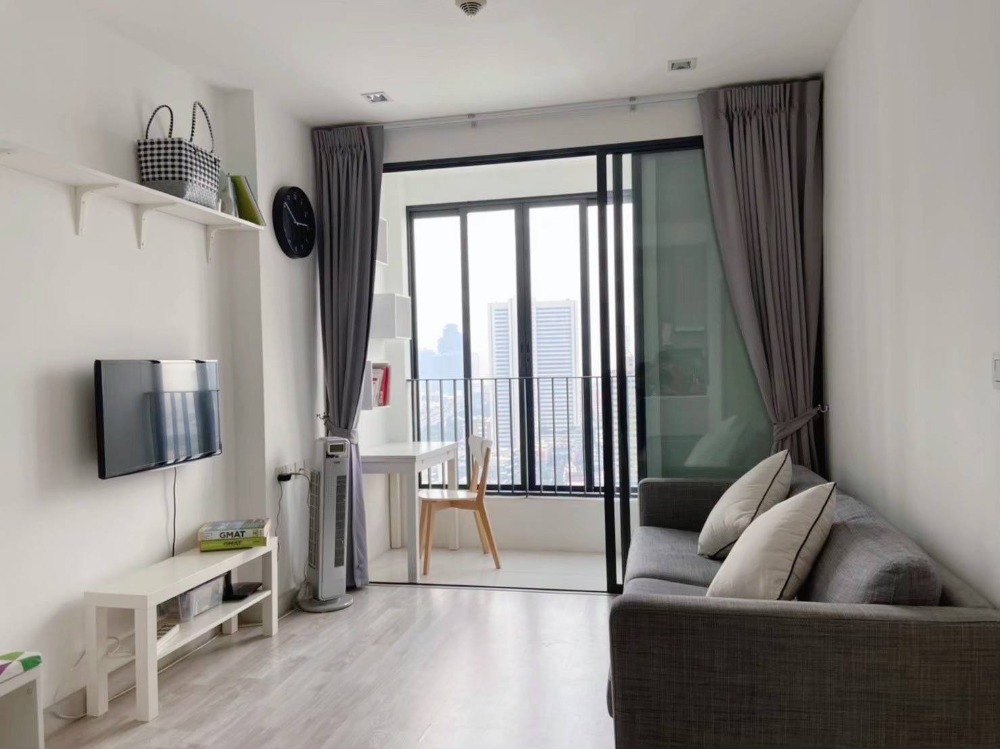 For RentCondoWongwianyai, Charoennakor : ( U20231006100 ) Tel/Line 096-247-9369 / FOR RENT !! IDEO MOBI SATHORN 2 bedrooms 2 bathroom 52 sqm. Corner room,  Hot deal