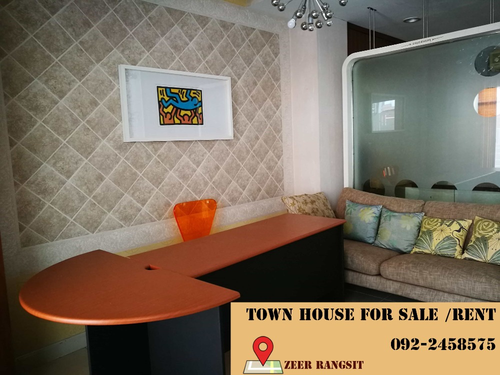 For RentTownhousePathum Thani,Rangsit, Thammasat : Phummarin Rangsit, next to Zeer, 3-storey townhouse, air-conditioner, fully furnished, ready to move in immediately