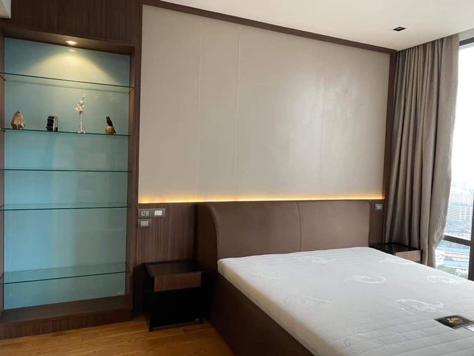 For RentCondoSathorn, Narathiwat : ★ The Bangkok Sathorn ★ 61 sq m., 29th floor (1 bedroom, 1 bathroom), ★ near BTS Sorasak ★ near the Si Rat Expressway entrance and exit point ★ many amenities ★ Complete electrical appliances