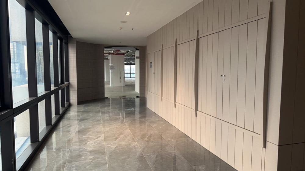 ให้เช่าสำนักงานสาทร นราธิวาส : 🔥{FOR RENT} 🔥OFFICE GRADE A NEW RENOVATED Connect to BTS Chongnonsi Station